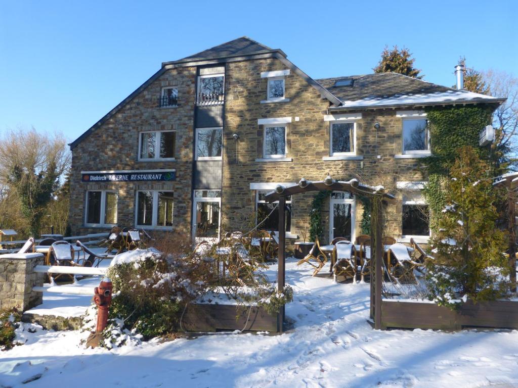 Hotel Les 5 Ourthes Houffalize Exterior foto